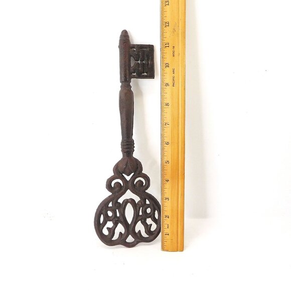 Large Cast Iron Skeleton Key Decorative Wall Décor 12" - Picture 6 of 6